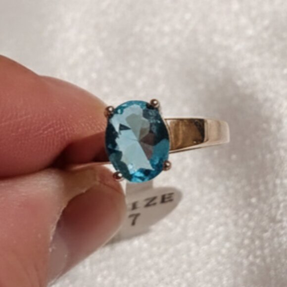 Source Unknown Jewelry - Blue Topaz 2 Carat Solitaire Silver Tone Fashion Ring Size 7 NWOT